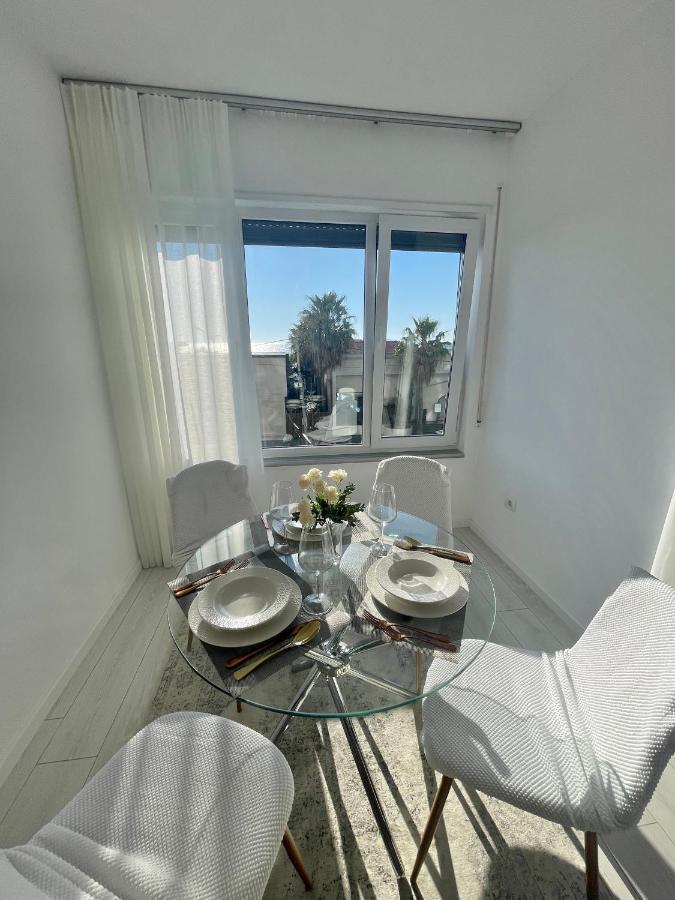 Currila Sunset Beaty Appartamento Durrës